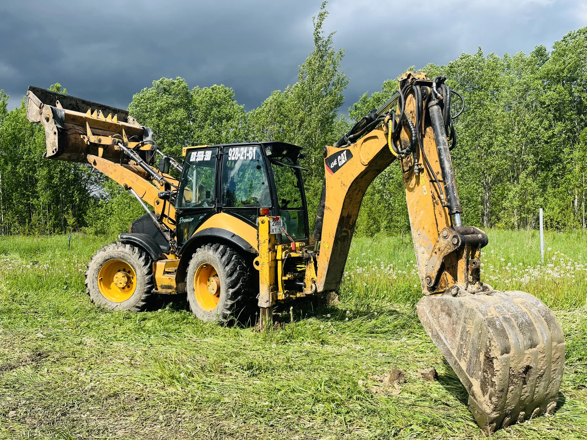 услуги экскаватора погрузчика caterpillar - миниатюра 3