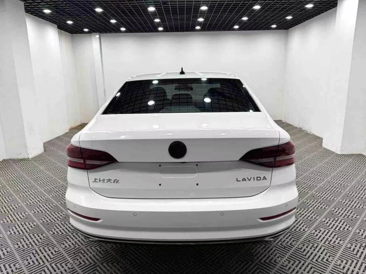 Volkswagen Lavida 2022 1.4TSI 280TSI Comfort Editi - миниатюра 7