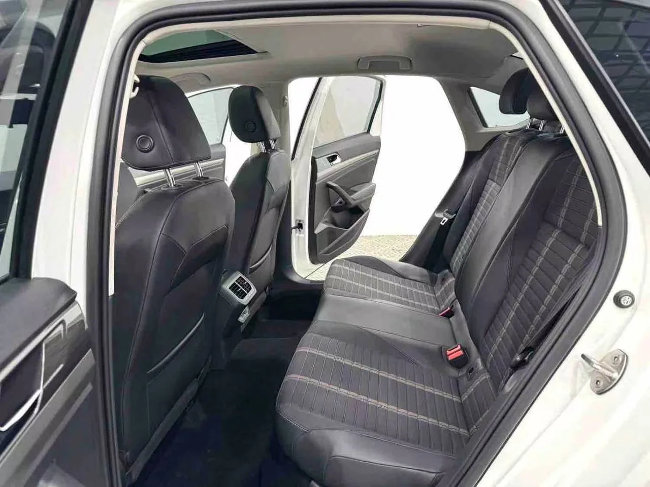 Volkswagen Lavida 2022 1.4TSI 280TSI Comfort Editi - миниатюра 9