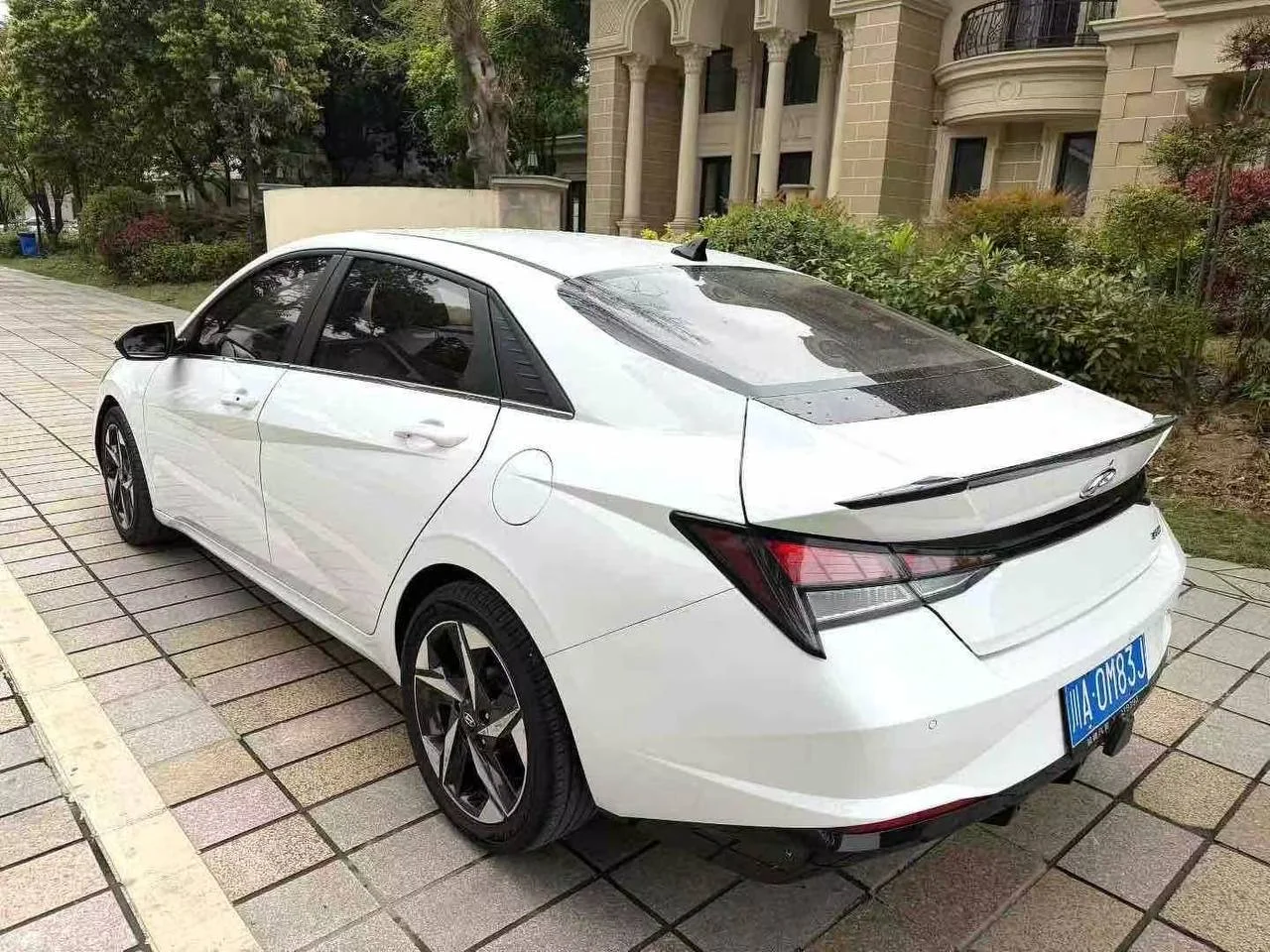 Hyundai Elantra 2021 1.4TGDi 240TGDi LUX Noble Edi - миниатюра 5