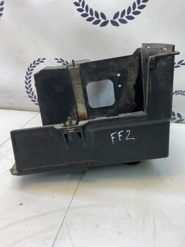 Площадка аккумулятора ford Focus 2 КУПЕ 2.0 AODA - миниатюра 2