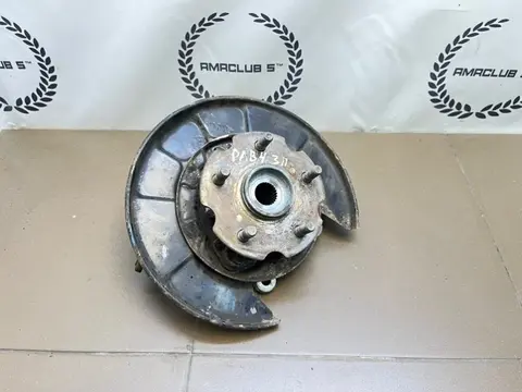 Кулак задний правый Toyota RAV4 (A40) 2.0 3ZRFE