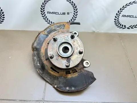 Кулак передний правый Toyota RAV4 (A40) 2.0 3ZRFE