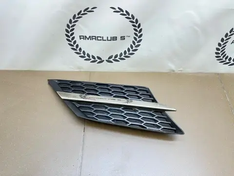 Решетка радиатора правая Toyota RAV4 (A40) 2.0