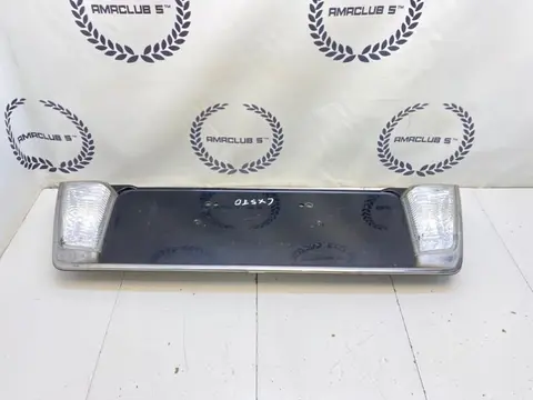 Накладка крышки багажника Lexus LX570 (URJ201)