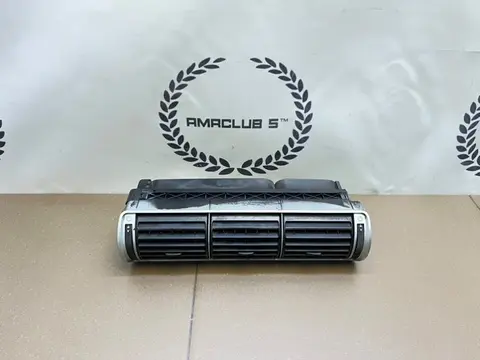 Дефлектор воздуховода центральный Audi A4 B5 (8D)