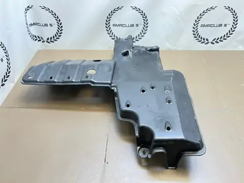 Защита топливного бака Toyota RAV4 (A40) 2.0 3ZRFE