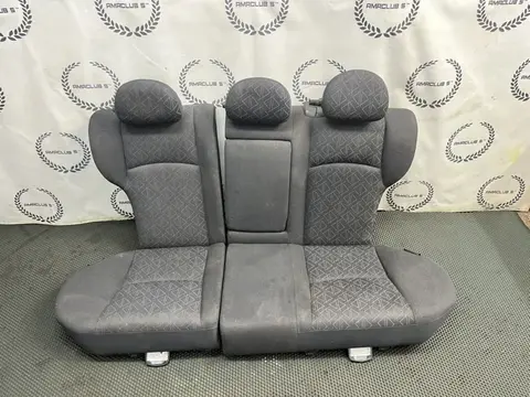 Сиденья задние Mercedes-Benz C-class (W203) 2004