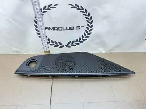 Решетка динамика правая Ford Focus 3 ХЭТЧБЕК 1.6