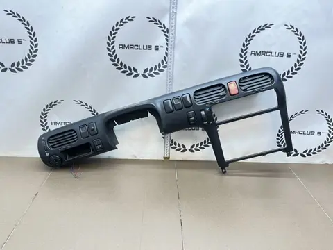 Накладка центральной консоли Mazda 626 (GE) 1997