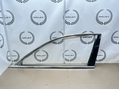Рамка стекла двери передняя левая Lexus LS460