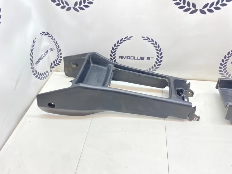 Подлокотник Nissan Almera n15 КУПЕ 1.4 GA14 1996 - миниатюра 8