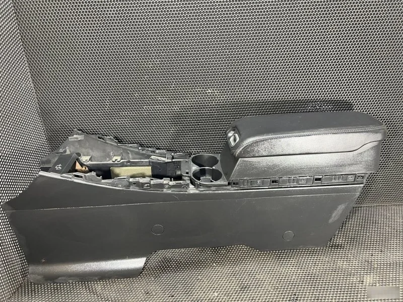 Подлокотник Mazda CX-7 2006-2009 - миниатюра 5
