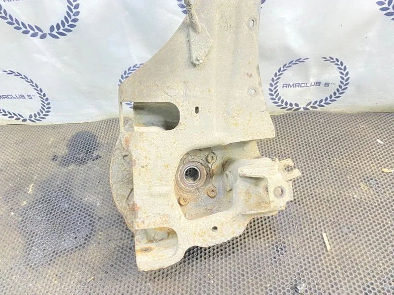 Кулак задний правый Mazda CX-7 2.3 L3-VDT 2008 - миниатюра 6