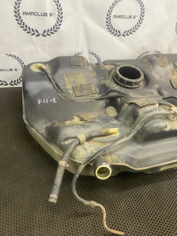 Бензобак Nissan Primera P11 1.6 GA16 1999 - миниатюра 4