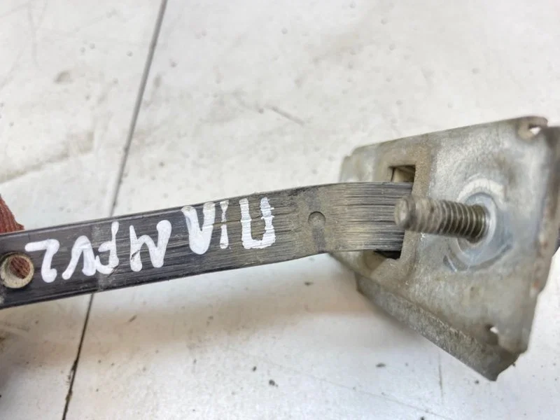 Ограничитель двери передний Mazda MPV (LW) 2.5 - миниатюра 7