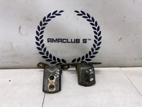 Петли задней левой двери Nissan Primera P11 1.6