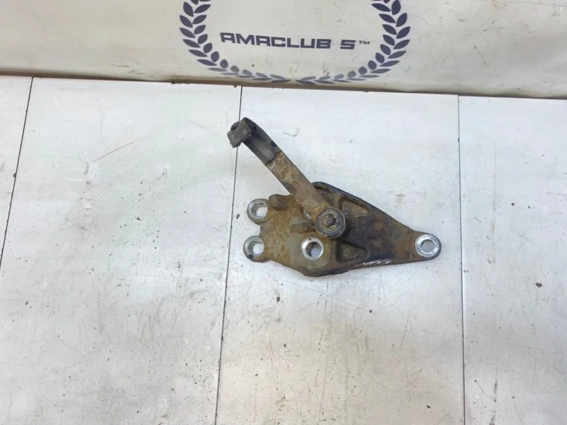 Кронштейн двигателя Mazda MPV (LW) 2.5 GY-DE 2001 - миниатюра 2