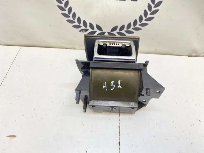 Пепельница Nissan Maxima 4 (A32) 1998 - миниатюра 7