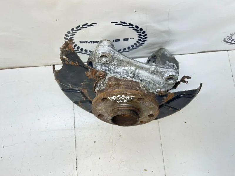 Кулак передний левый Volkswagen Passat 6 (B6) 2007 - миниатюра 3
