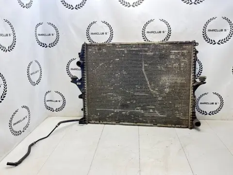 Радиатор охлаждения двигателя Porsche Cayenne 1