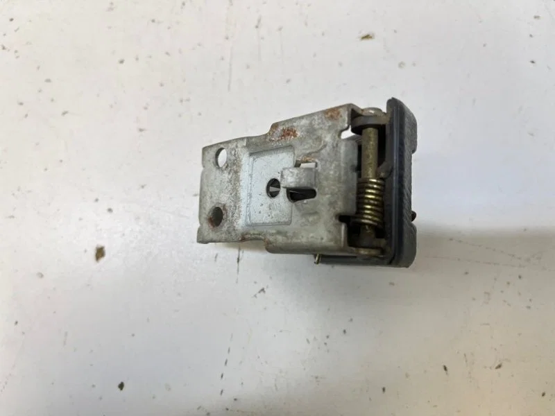Ручка открывания капота Mitsubishi Galant 8 (EA0) - миниатюра 6