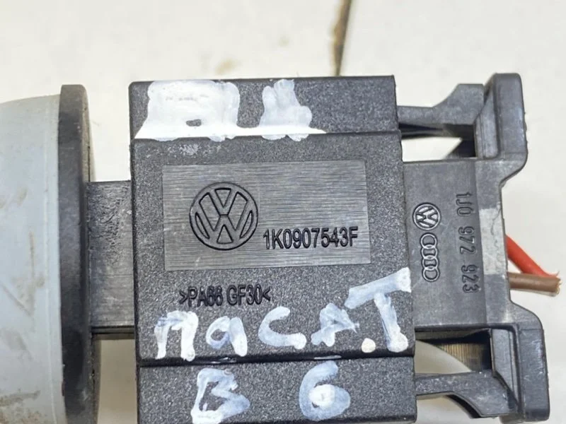 Датчик температуры воздуха в салоне Volkswagen - миниатюра 8
