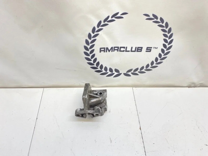 Кронштейн клапана EGR Skoda Octavia 2 A5 (1Z) 1.6 - миниатюра 7