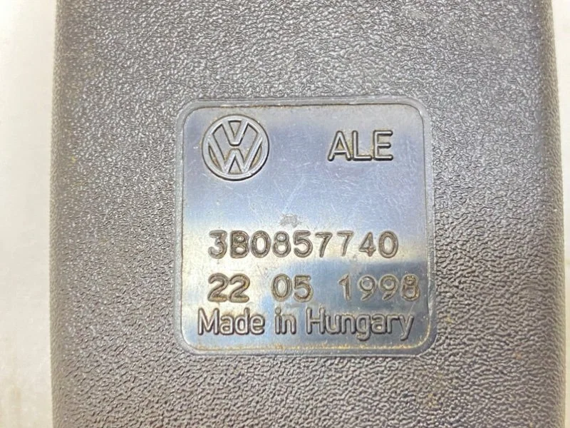 Замок ремня безопасности Volkswagen Passat 5 (B5) - миниатюра 8