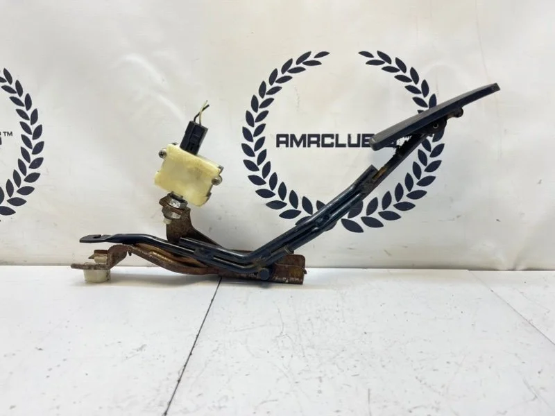 Педаль газа Subaru Legacy 1 (BG) 1994 - миниатюра 2