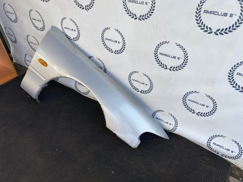 Крыло переднее правое Mazda 626 (GE) 1993 - миниатюра 4