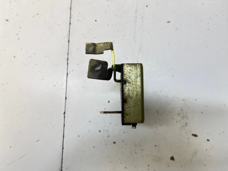 Замок двери передний правый Chery Amulet 1 (A15) - миниатюра 6