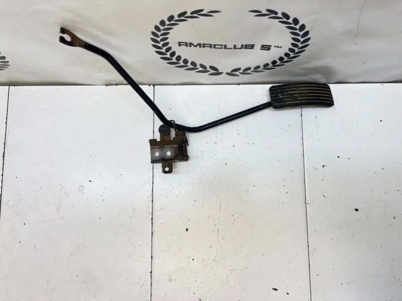 Педаль газа Mitsubishi Galant 8 (EA0) 1997 - миниатюра 2
