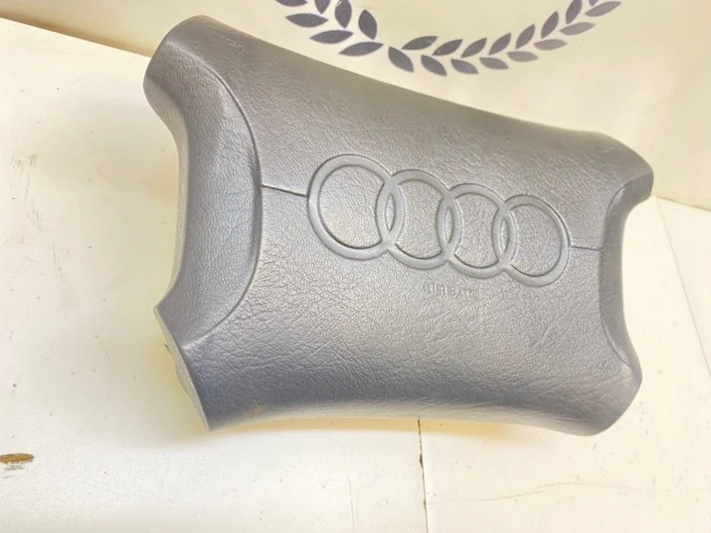 Подушка безопасности в руль Audi 80 B3 1989 - миниатюра 3