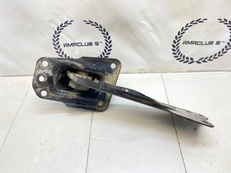 Рычаг продольный задний правый Skoda Octavia 2 A5 - миниатюра 5