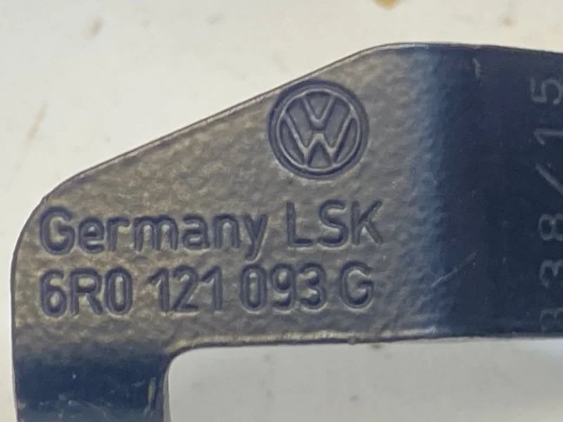 Кронштейн патрубка Volkswagen Polo 5 (MK5) 1.6 CWV - миниатюра 5