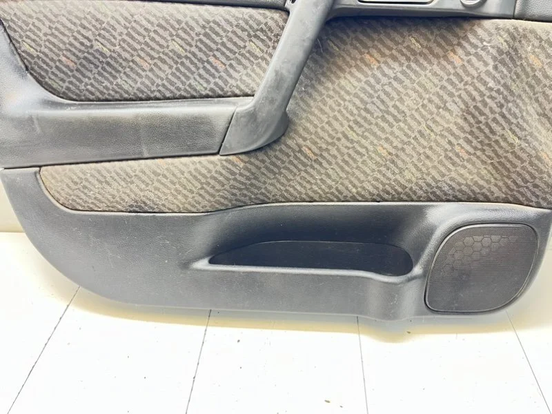 Обшивка двери передняя левая Opel Astra G 1999 - миниатюра 2