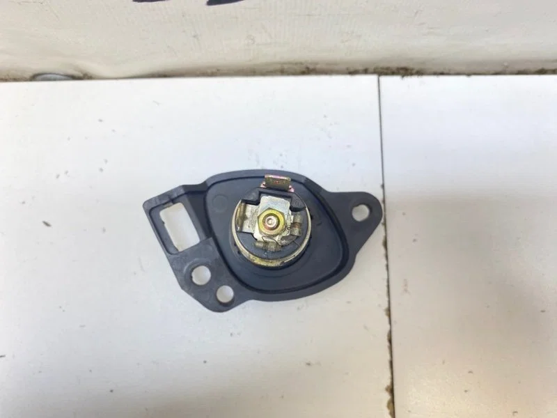 Прикуриватель Mazda MPV 2 (LW) 2003 - миниатюра 8