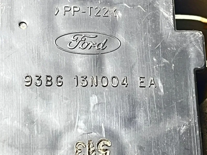 Фонарь задний левый Ford Mondeo 1 (MK1) 1994 - миниатюра 8