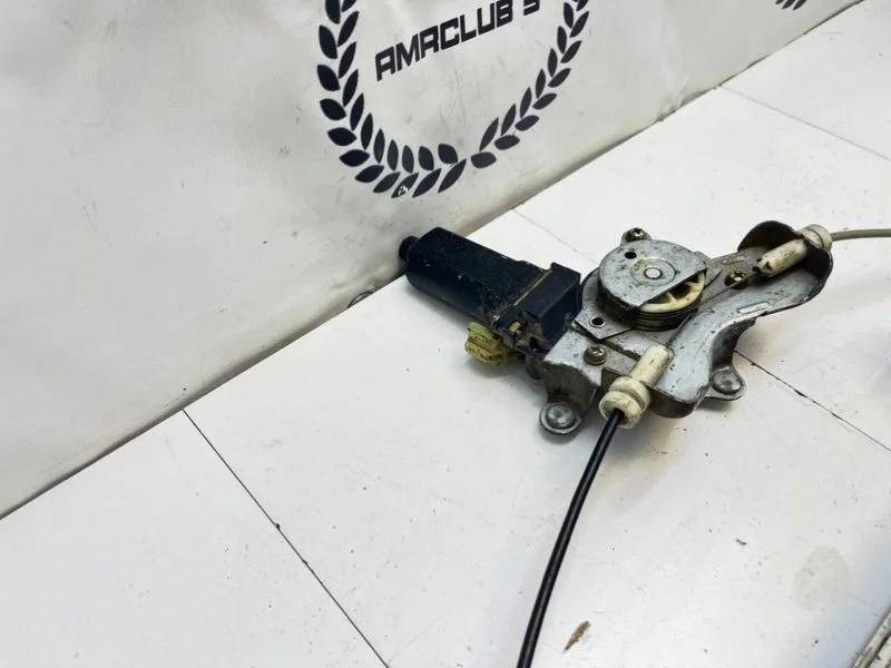 Стеклоподъемник задний правый Hyundai Sonata 4 - миниатюра 2
