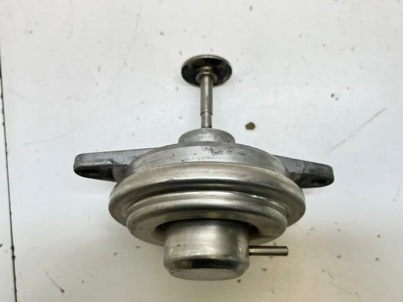 Клапан EGR Opel Vectra (B) 2.0 X20DTH 2000 - миниатюра 10