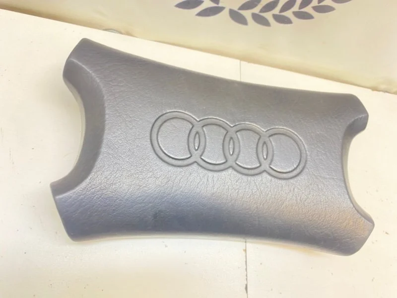 Крышка подушки безопасности Audi 80 B3 1989 - миниатюра 4