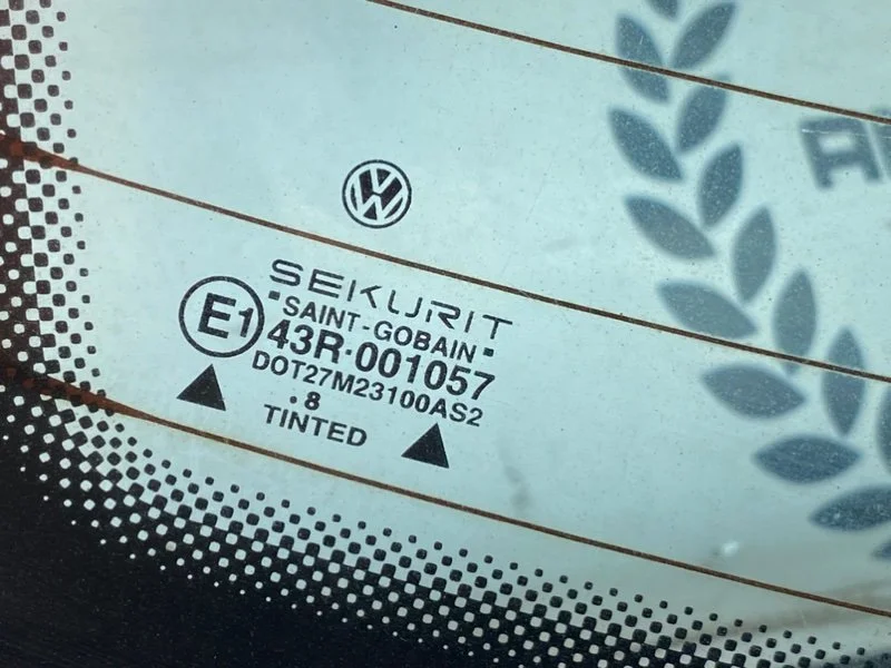 Стекло заднее Volkswagen Passat 5 (B5) 1997 - миниатюра 5