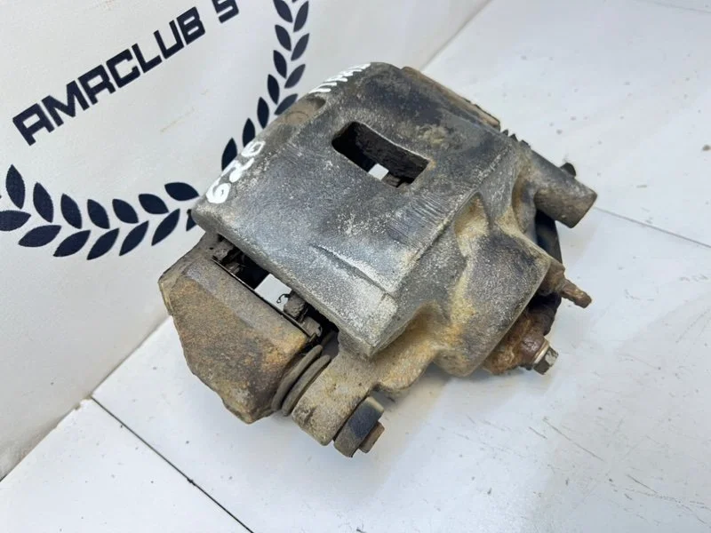 Суппорт передний правый Mazda 626 (GE) 1993 - миниатюра 3