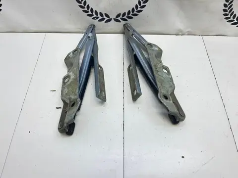 Петли капота Opel Vectra B 1999
