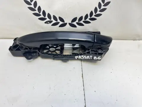Ручка двери внешняя задняя левая Volkswagen Passat