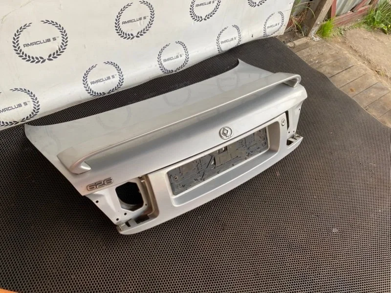 Крышка багажника Mazda 626 (GF) 1997 - миниатюра 4
