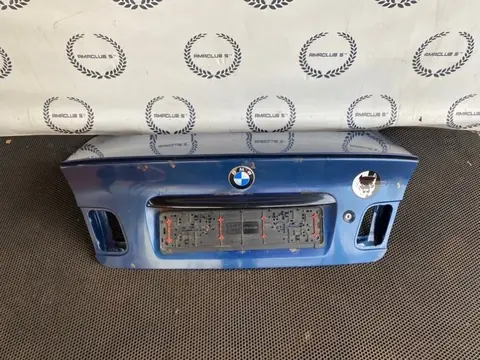 Крышка багажника BMW 3-Series (E46) 2000