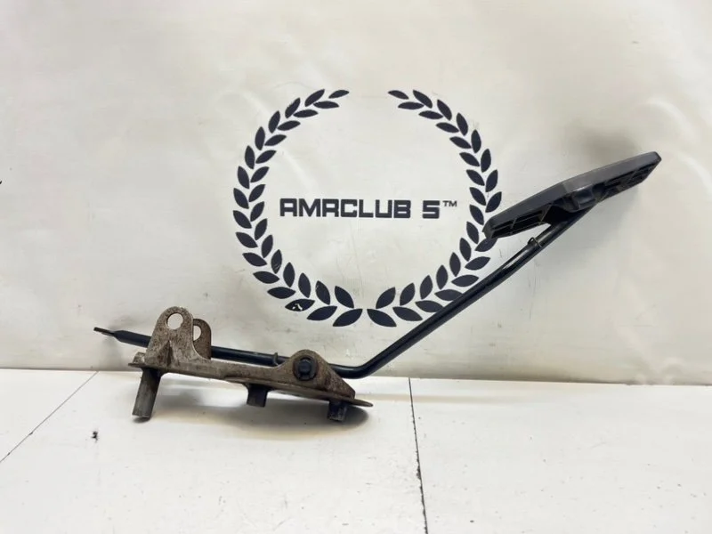 Педаль газа Mazda 626 (GE) 1997 - миниатюра 3