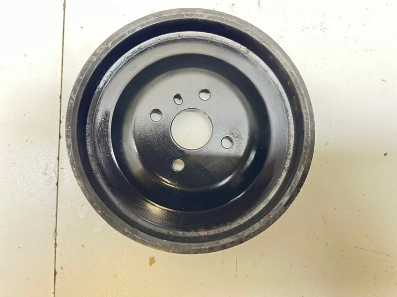 Шкив помпы Hyundai Santamo 1 2.0 G4CP 1998 - миниатюра 6